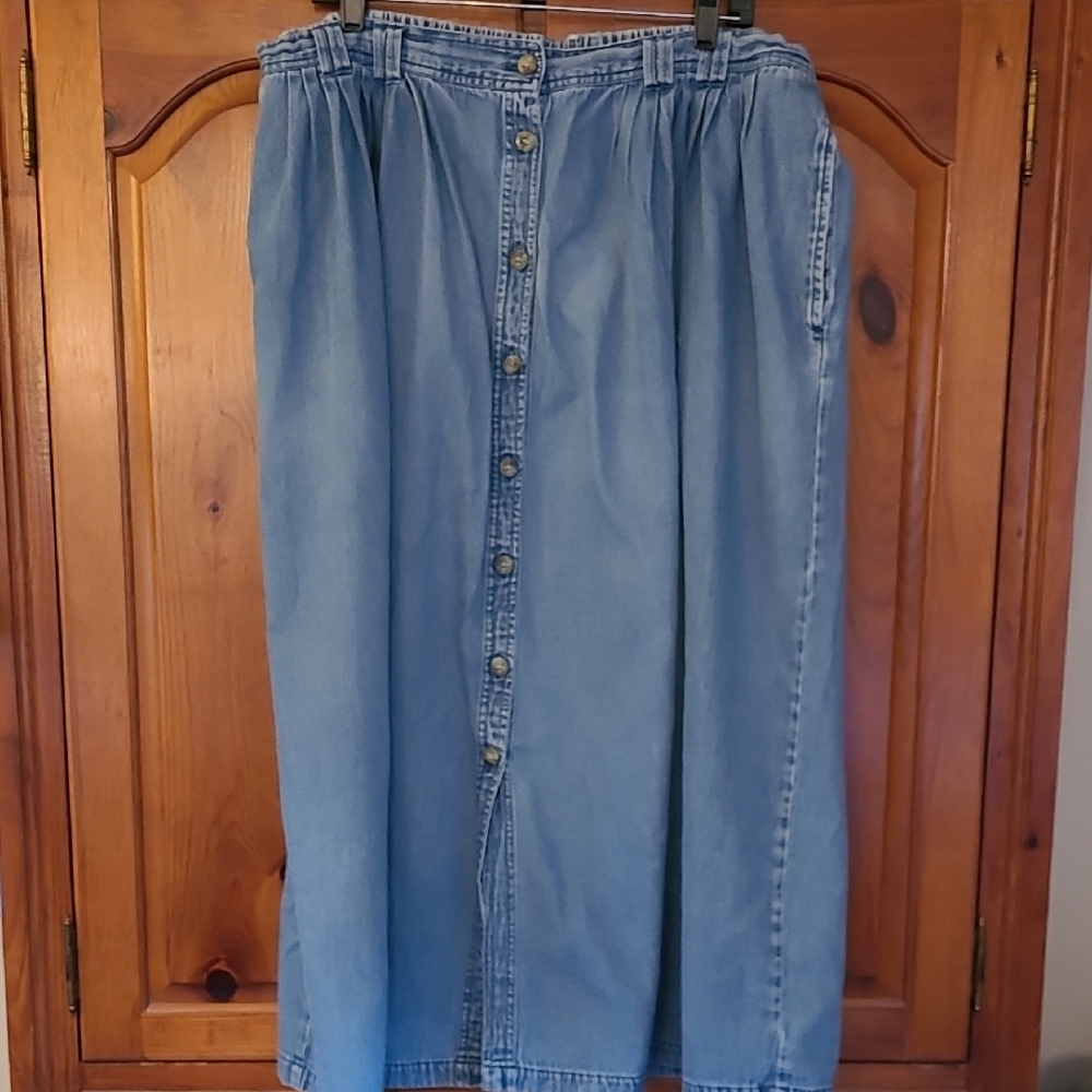 Ty Blue Button-Down Midi Skirt